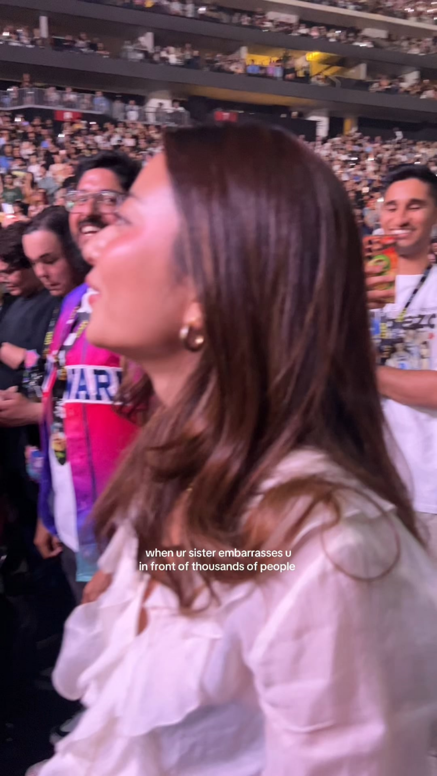 250905 راشيل هوه تيخوك