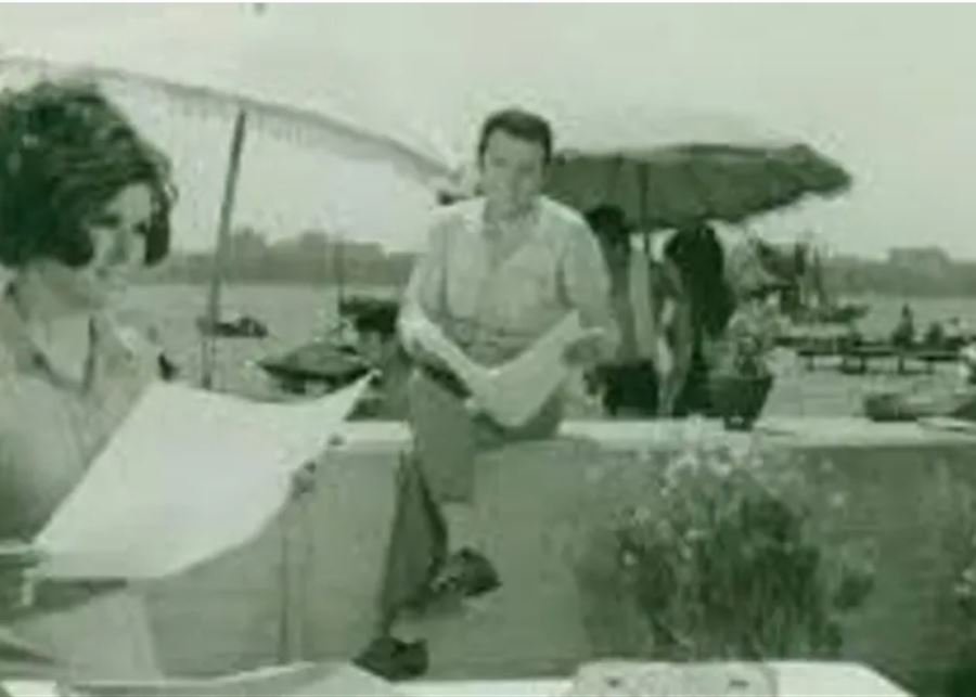 تفاصيل أزمة فيلم سعاد حسني “الناس والنيل” مع “المصنفات الفنية” تفاصيل أزمة فيلم سعاد حسني "الناس والنيل" مع "المصنفات الفنية"