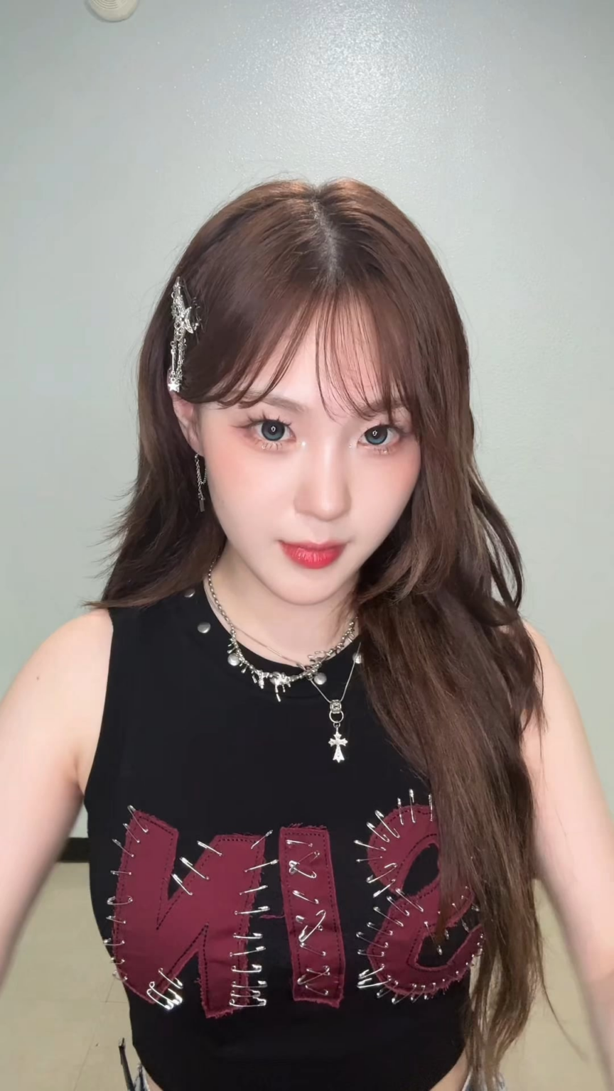 250903 Kep1er تحديث Tiktok الرسمي مع Liz (الفذ. Kep1er Chaehyun) - Bubble Gum (Challenge)