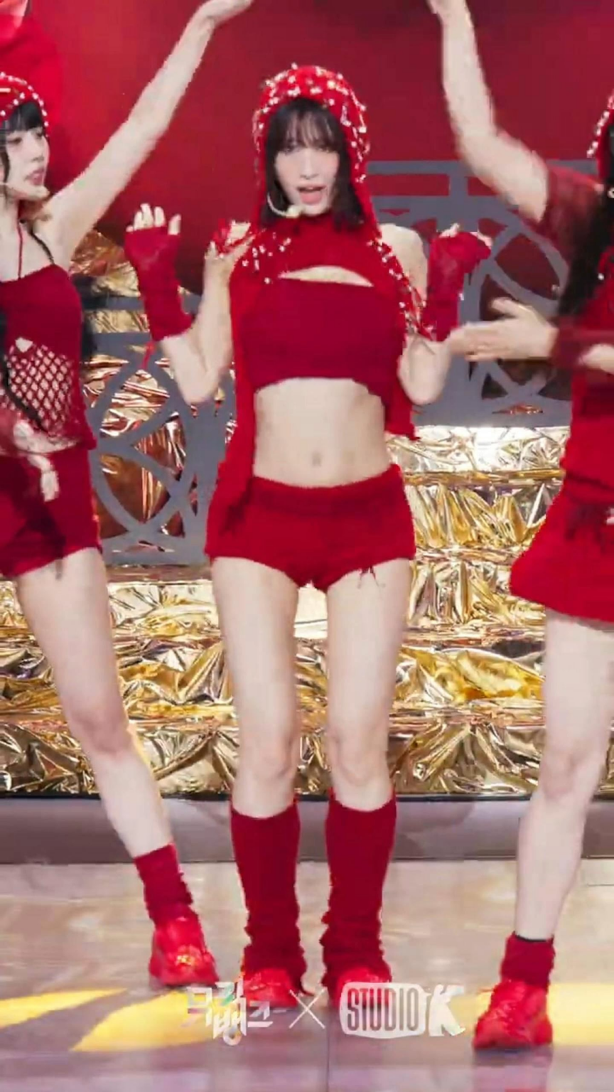 مومو - هذا من أجل (مزيج Fancam)