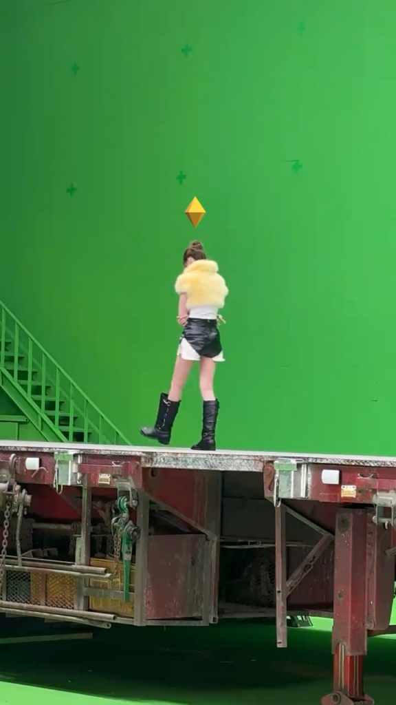 250906 IVE TIKTOK UPDATE مع Liz - Sims (AKA Liz) ˖˖˳⌖