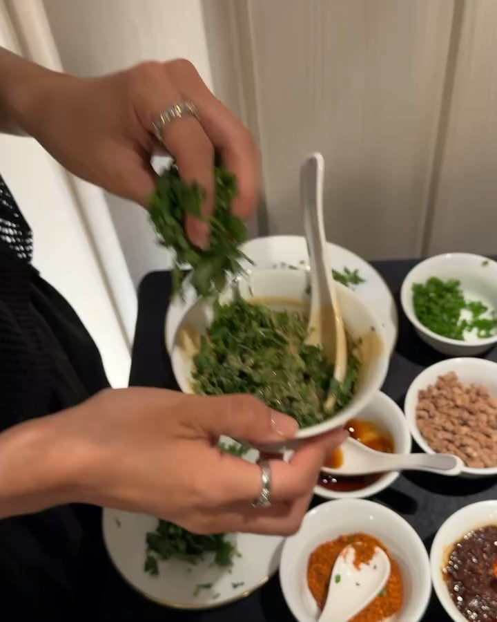 250910 Joanday IG Update w / Rosé