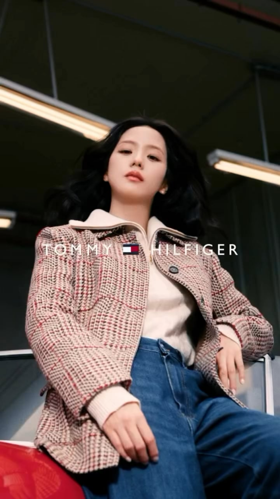 250904 Jisoo لتومي هيلفيجر