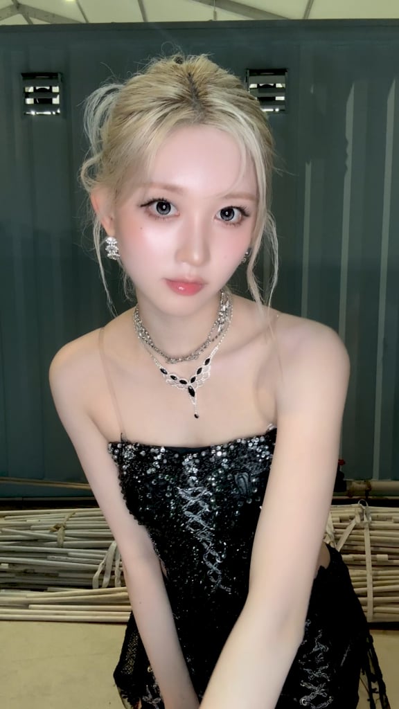 250922 ive تحديث Tiktok الرسمي مع Gaeul - 𝑄𝑢𝑒𝑒𝑛 𝑓𝑎𝑙𝑙