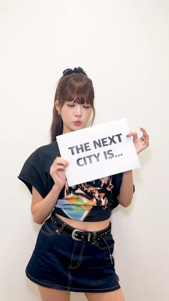 250906 Le Sserafim Tiktok Update مع Hong Eunchae - المدينة التالية هي ... Grand Prairie 🍀