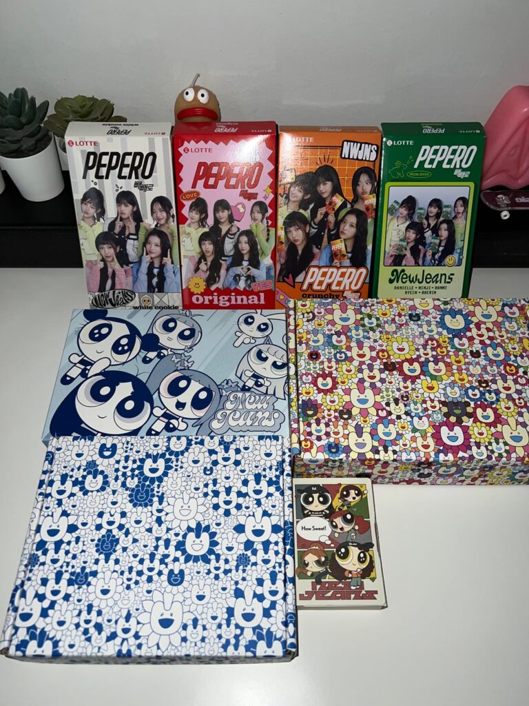 بدأت في جمع ألبومات Newjeans والحصول على بعض الأسئلة!