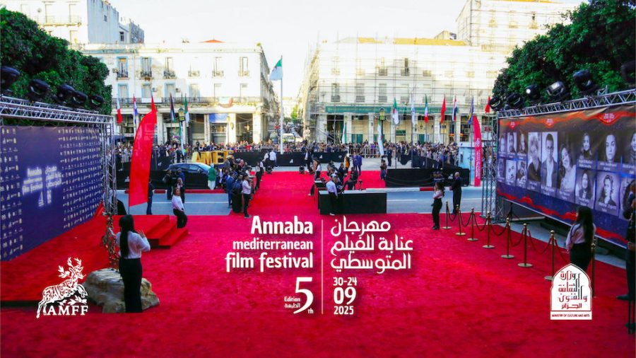 إدارة مهرجان عنابة السينمائي بالجزائر تسحب فيلم مخرجة مصرية بعد تصريحات لها اعتبرت “مسيئة” إدارة مهرجان عنابة السينمائي بالجزائر تسحب فيلم مخرجة مصرية بعد تصريحات لها اعتبرت "مسيئة"