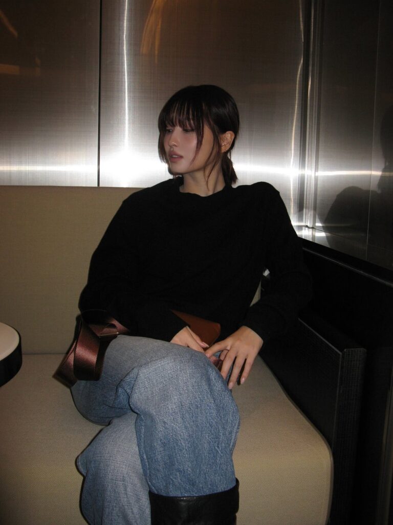 250924 Momo Instagram Update - #OnitsukatigersS26🐻🤎