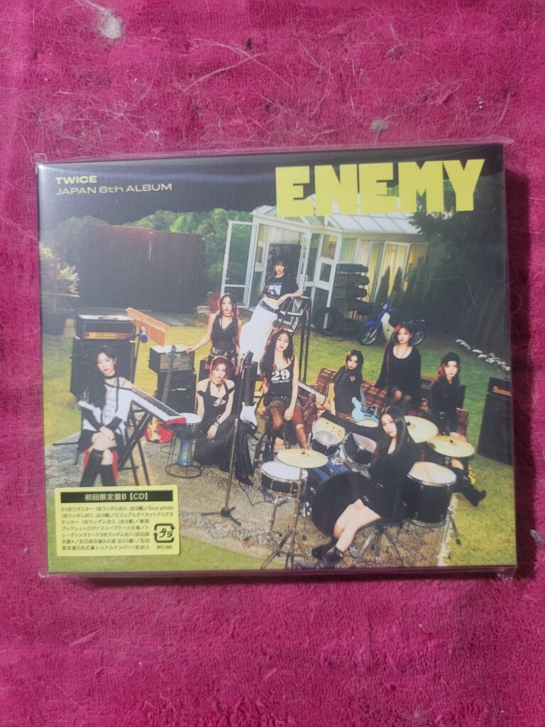 حصلت على عدو !! (المفسدين في الصورة الثانية)