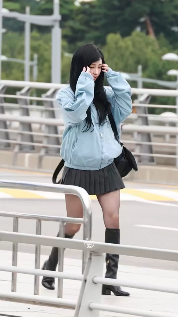 250924 Golden Disc Tiktok Update مع Karina