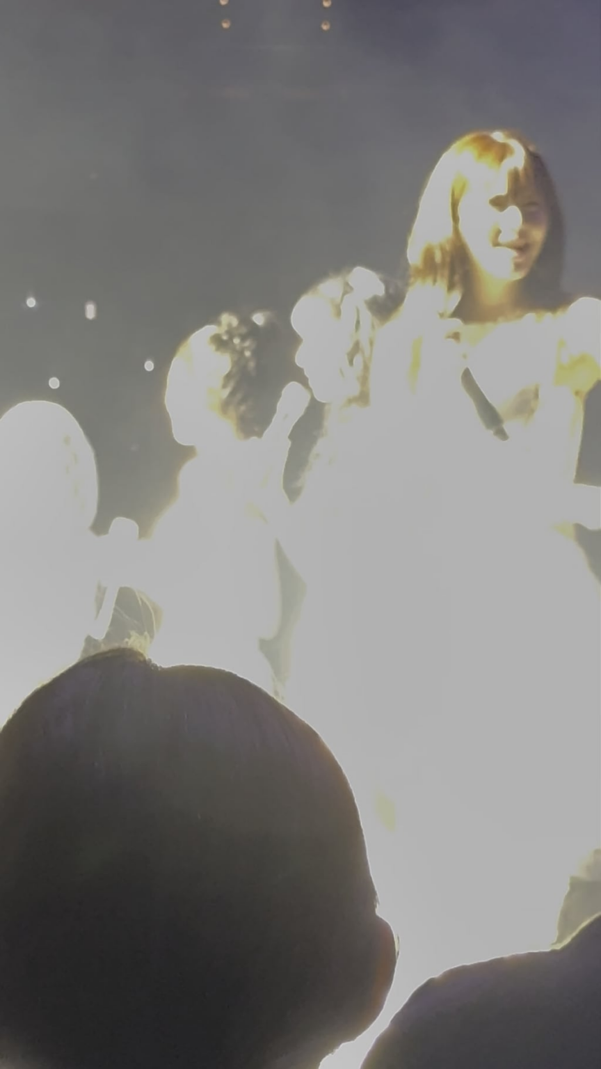 أي شخص يحصل على فيديو لعرض سياتل عندما أظهروا علامات المعجبين؟