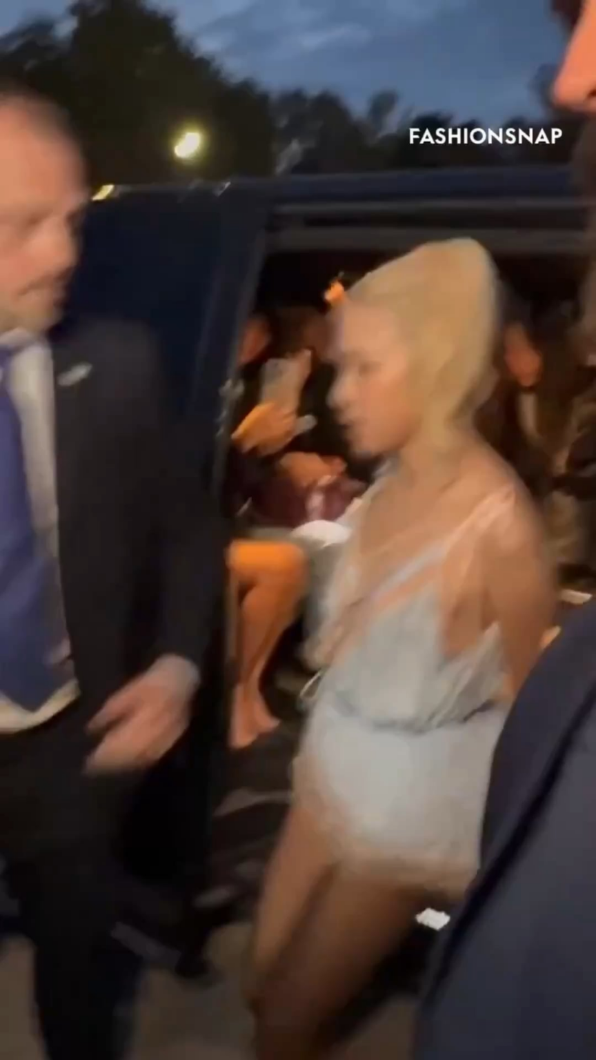 250929 Rosé @ Saint Laurent Paris Week