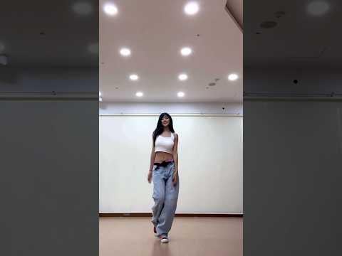 H1 -Key Yel - Body (Orig WJSN Dayoung) (تحدي الرقص) (250921)