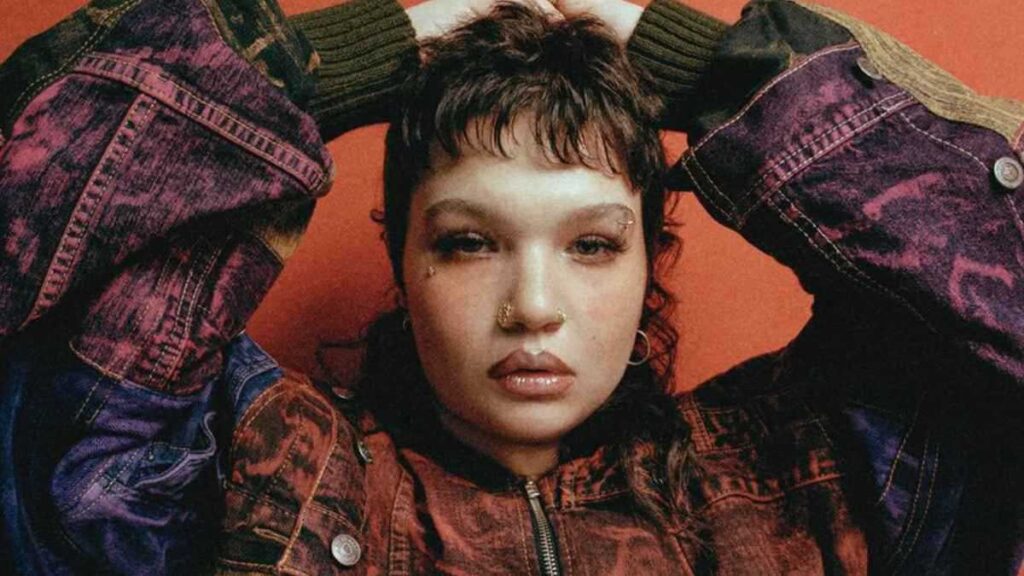 "جاكراندا".. مسرحية تونسية تدعو للتنوير وتقاوم تزييف الوعي (صور)