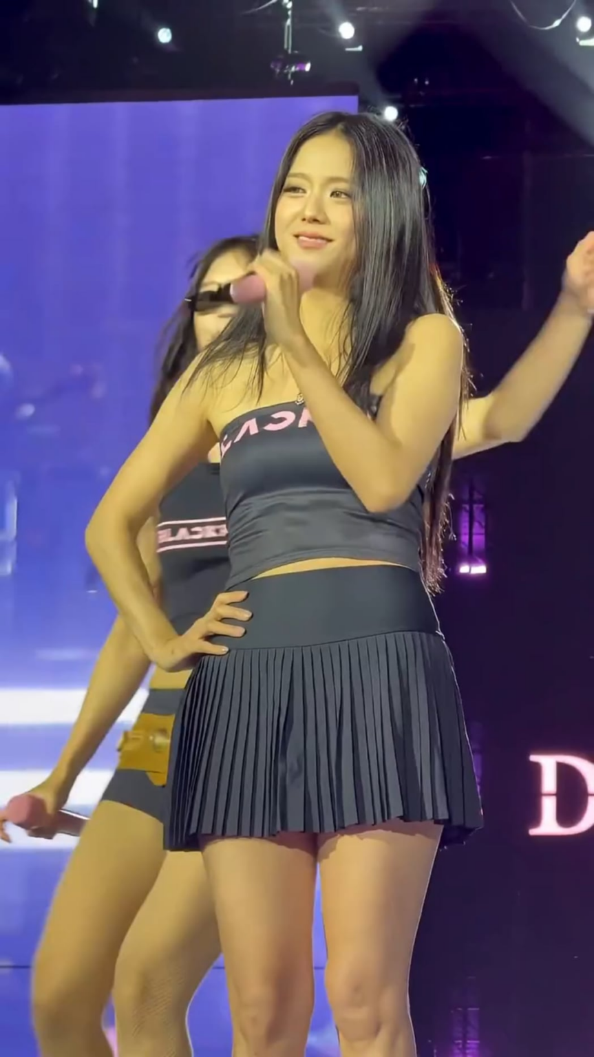 250917 Jennie X Jeees