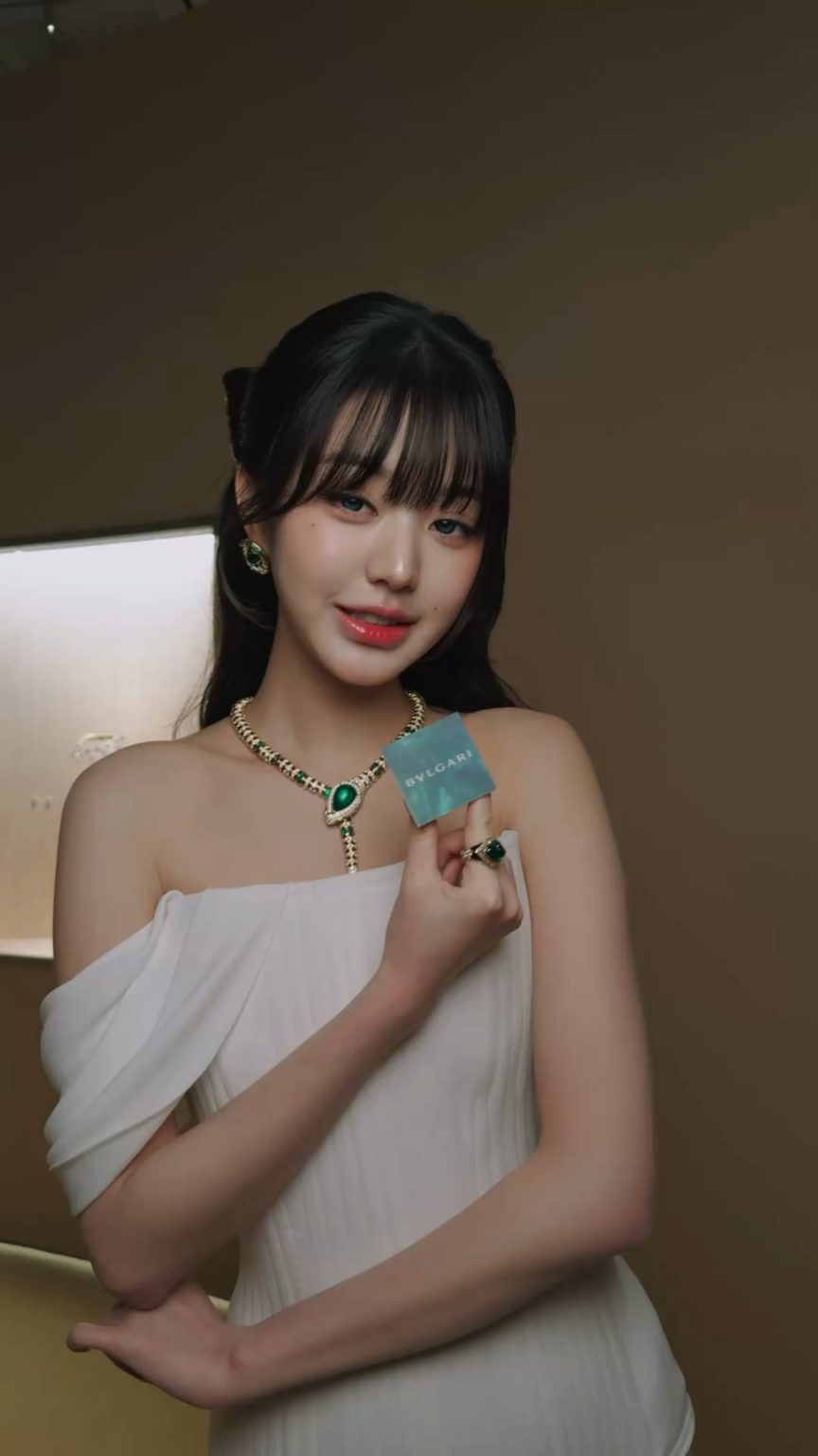 250918 Bvlgari & Elle Japan Instagram Reel Update with Wonyoung