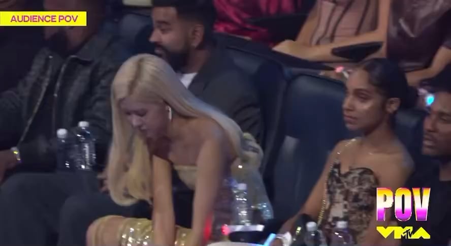 250908 رد فعل Rosé على الفوز "Song of the Year" @ 2025 جوائز MTV Video Music Awards