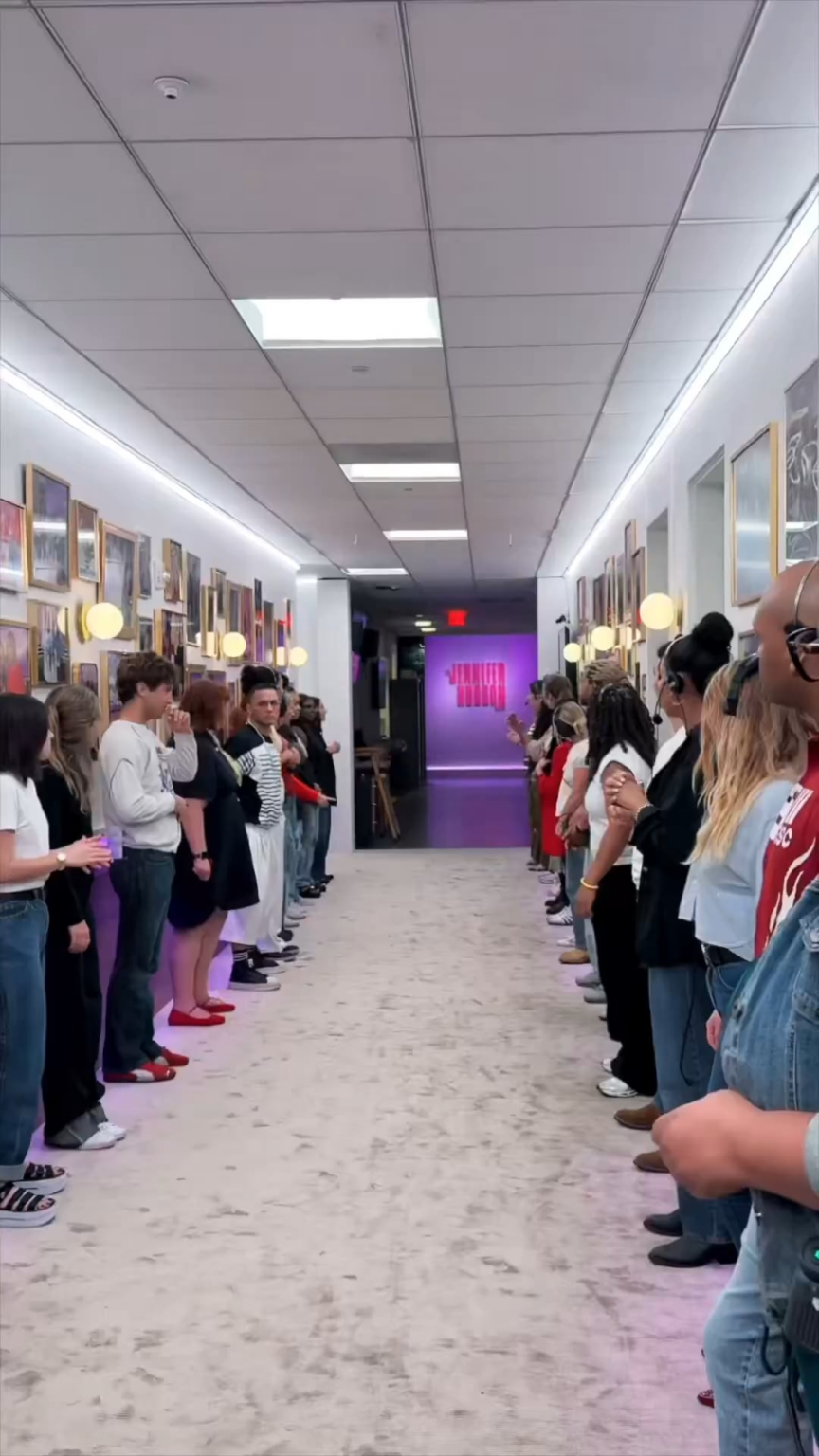 250925 AESPA Tiktok Update - عرضت عرضًا بعيدًا عن #Spirittunnel