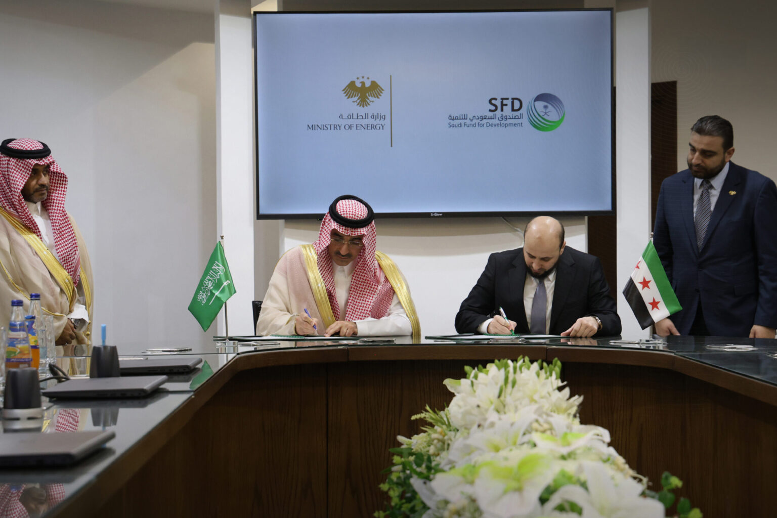 السعودية تمنح سوريا 1.6 مليون برميل من النفط الخام | اقتصاد