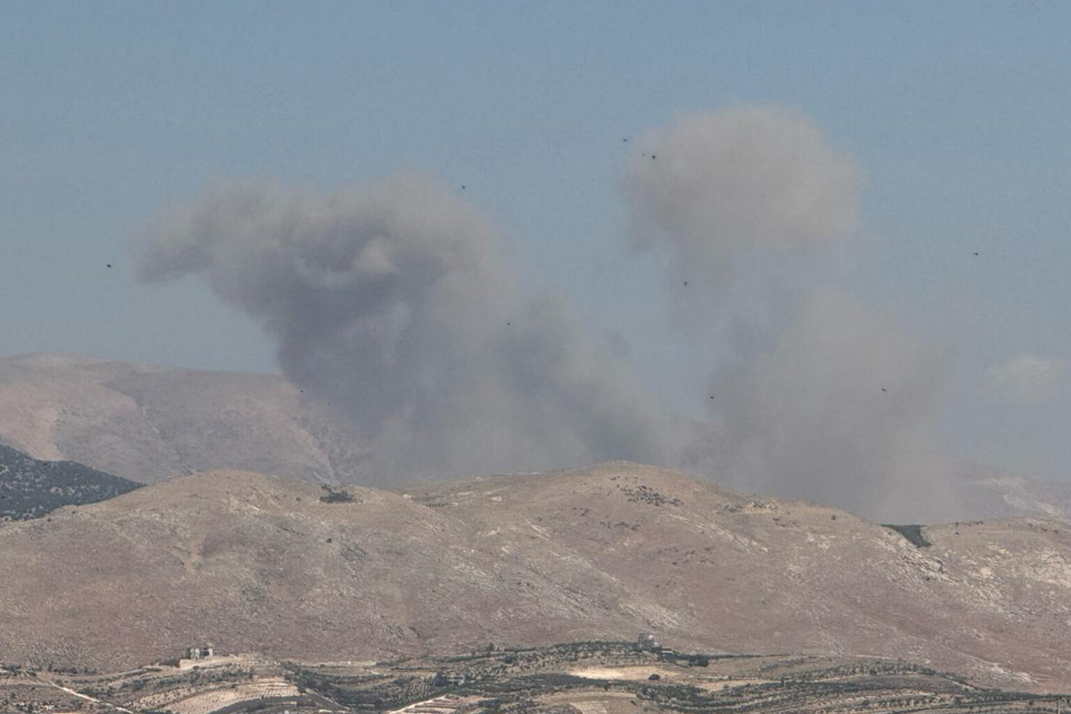 5 مصابين في غارة إسرائيلية على جنوب لبنان | أخبار