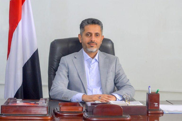 وزير الإعلام ناطق الحكومة الأستاذ هاشم شرف الدين