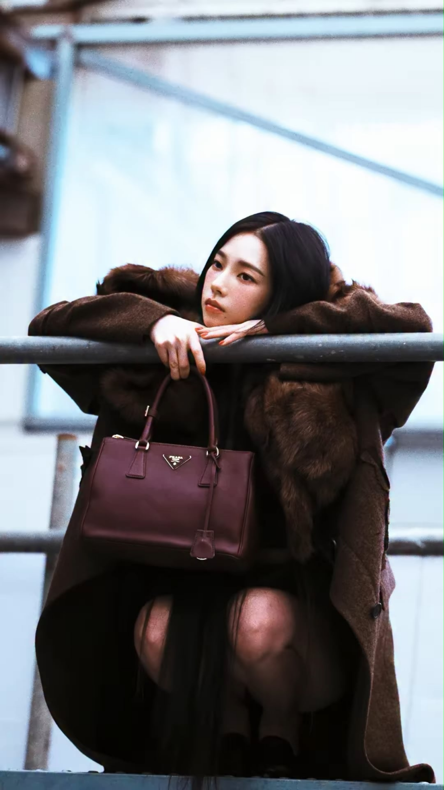 250925 Karina for Dazed Korea X Prada (October 2025 إصدار فيلم الأزياء)