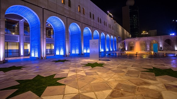 «المجمع الثقافي».. موسم جديد من المعارض الفنية والبرامج خلال 2025