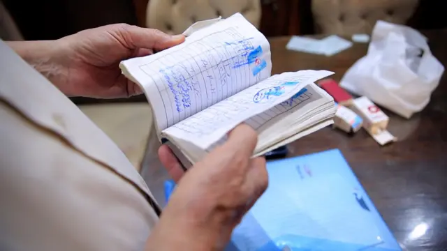 بينما تدور عجلة التحقيقات ببطء، تحملت الأسر تكاليفاً باهظة لم تكن في الحسبان