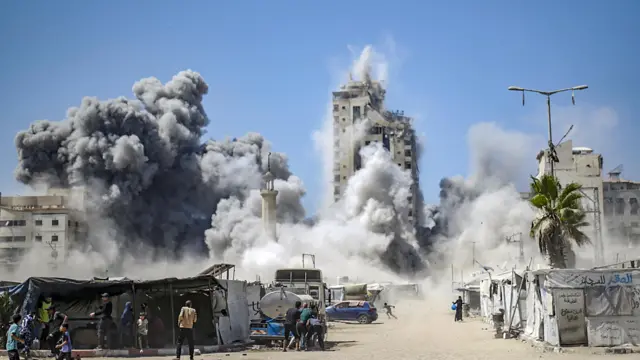 انهيار برج في غزة