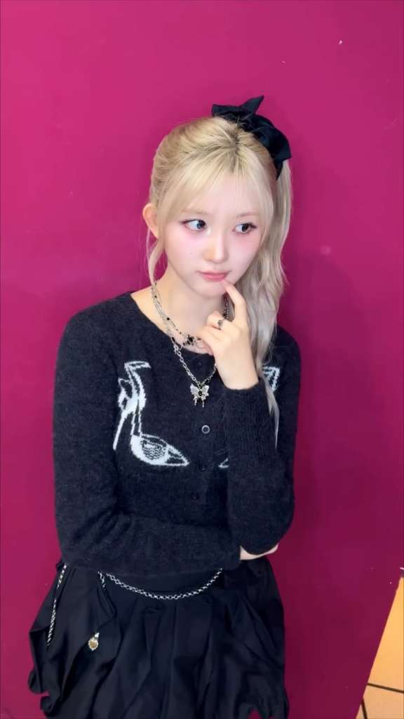 250907 2 مساءً تحديث Instagram الرسمي مع GAEUL (الفذ. 2 مساءً يونيو) - R & B ME (تحدي)