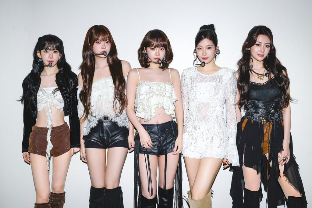 250918 le sserafim Twitter Update - 2025 Le Sserafim Tour "Easy Crazy Hot" في سياتل