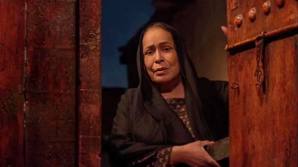 خطوط مرورية "معوجة" تثير السخرية في بريطانيا.. ما القصة؟