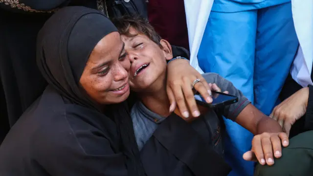 غزيون فقدوا أحبيتهم