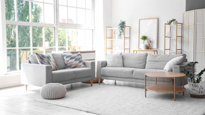 4 ديكورات في غرفة المعيشة أصبحت قديمة جدا