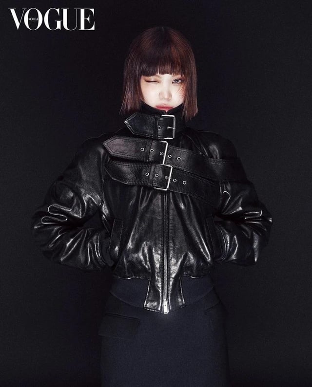 Le Sserafim Kim Chaewon - Vogue Korea x Alexander McQueen (أكتوبر 2025 معاينة التصويرية)