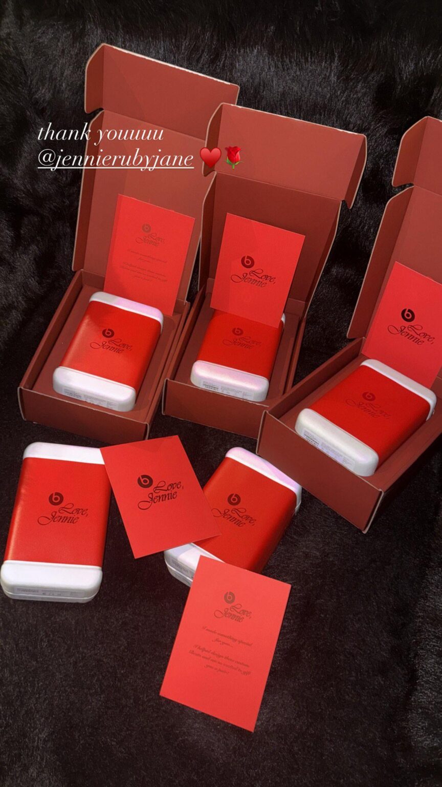 250916 جيني الموهوب جيني يتفوق على سولو 4 إلى ميوفف