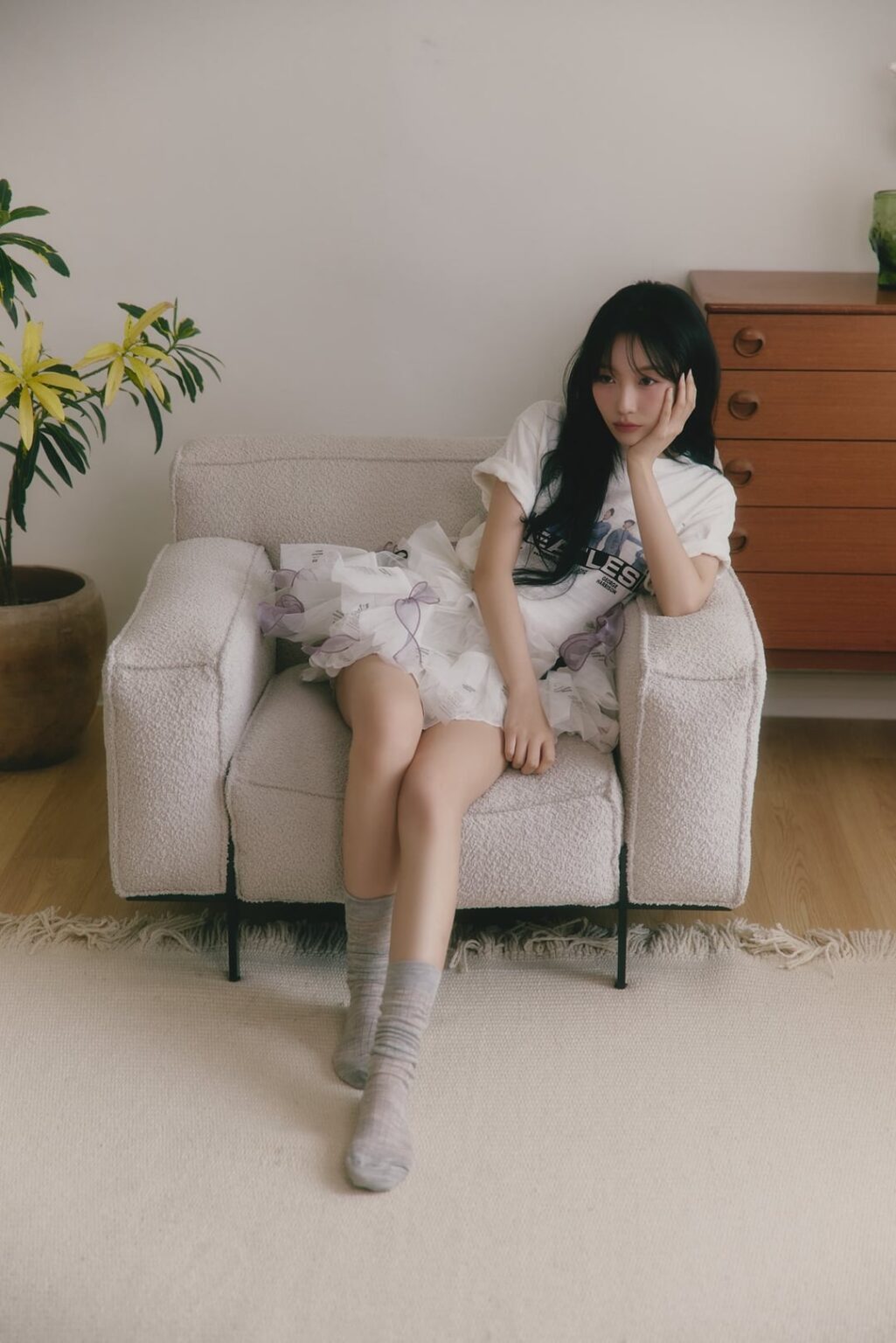 Lovelyz Ryu Sujeong - معرض للصور مع الأداء المباشر: "House of Arm Dreams" (معاينة الصور)