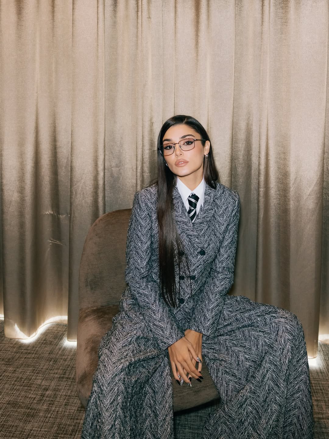 مكياج النظارات بأسلوب هانده ارتشيل (انستغرام)