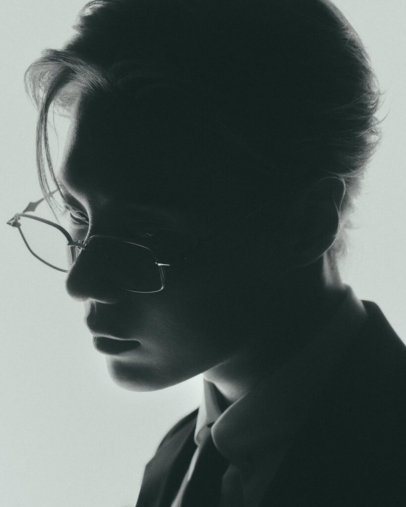 Taemin (Shinee) - أغنية رقمية خاصة: Veil (صورة مفهوم - جاف فير.)