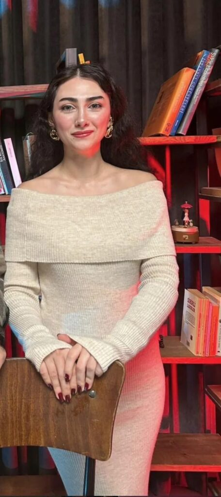 Buse Aydın (Psikolog olan)