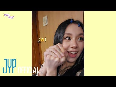 250925 youtube تحديث - [TW-DAY☀️] #16 فخور جدًا بـ Chaeyoung🍓😭 ، حصل الأعضاء على أول الاستماع إلى Lil Fantasy Vol.1🎧