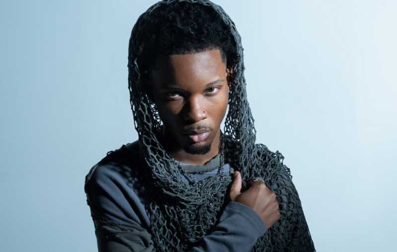 رائحة كريهة تكشف عن مفاجأة داخل سيارة نجم أميركي رائحة كريهة تكشف عن مفاجأة داخل سيارة نجم أميركي