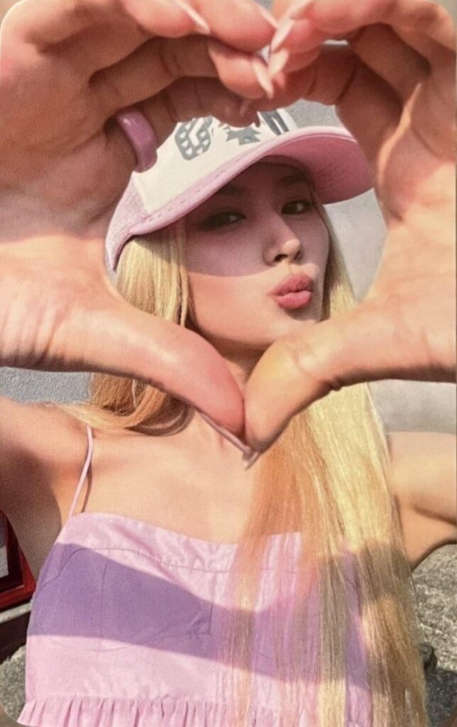 هل لدى أي شخص صورة عالية الدقة في هذا الصدر من هذا الملعب الضوئي من Sana؟