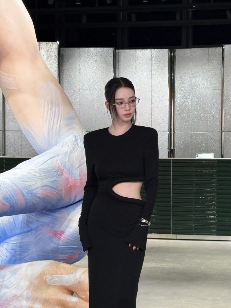 250906 تحديث Karina Instagram