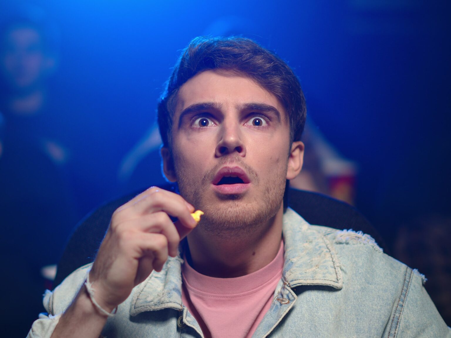 السينما مرآة القلق المعاصر.. لماذا تجذبنا أفلام الاضطرابات النفسية؟ | فن