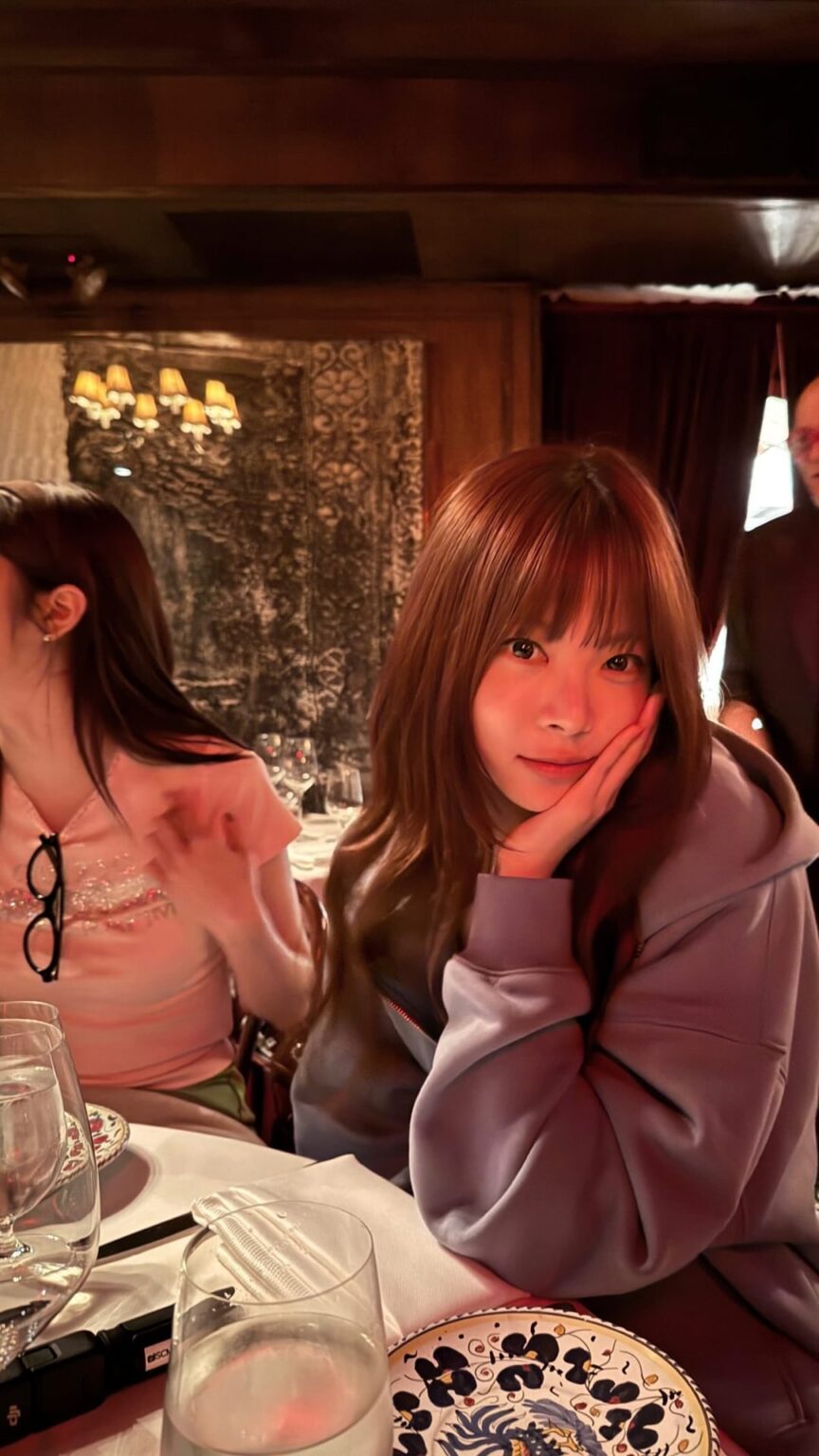 250903 تحديث قصص Le Sserafim Instagram