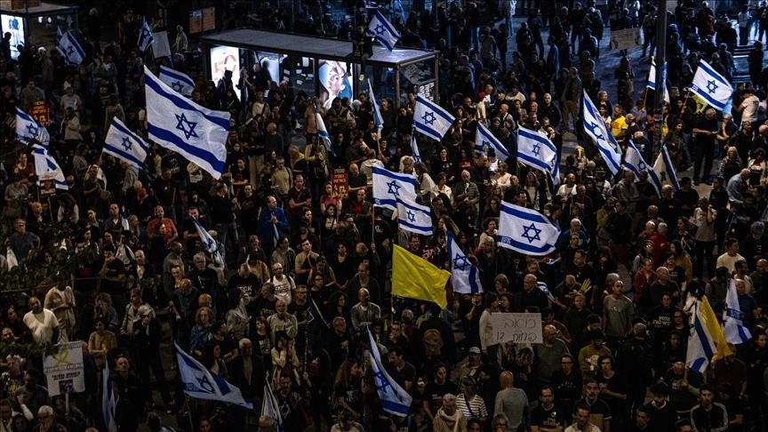 عائلات الأسرى الإسرائيليين: نتنياهو قرر التضحية بأبنائنا لحماية حكمه