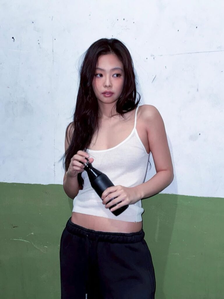 250913 تحديث جيني إنستغرام