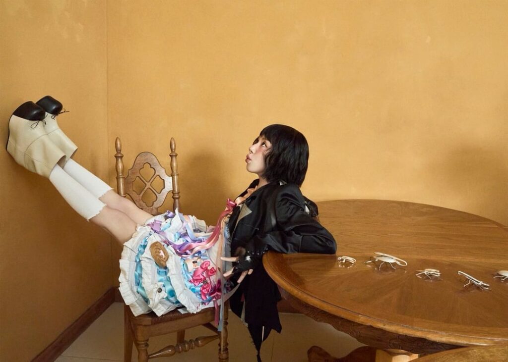 250904 Twitter Update - Chaeyoung الألبوم الأول "Lil Fantasy Vol.1" 𝑪𝑯𝑨𝑬𝒀𝑶𝑼𝑵𝑮 𝒊𝒏 𝒚𝒐𝒖𝒓 𝑭𝑨𝑵𝑻𝑨𝑺𝒀 #2