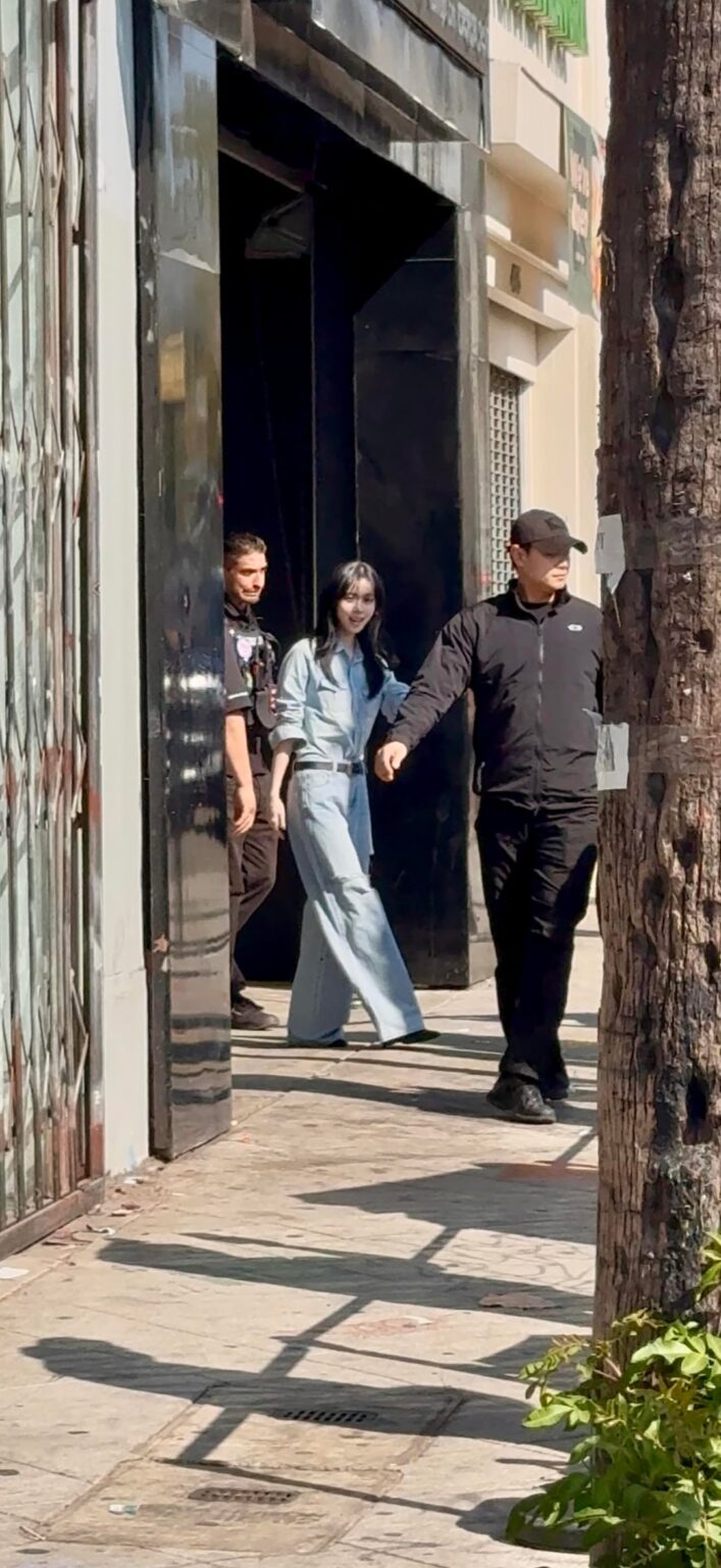 250916 LA Complex Popup - Aespa Morning Licing Pics